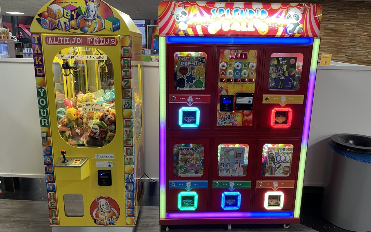 Skylark Games Pin vending machines